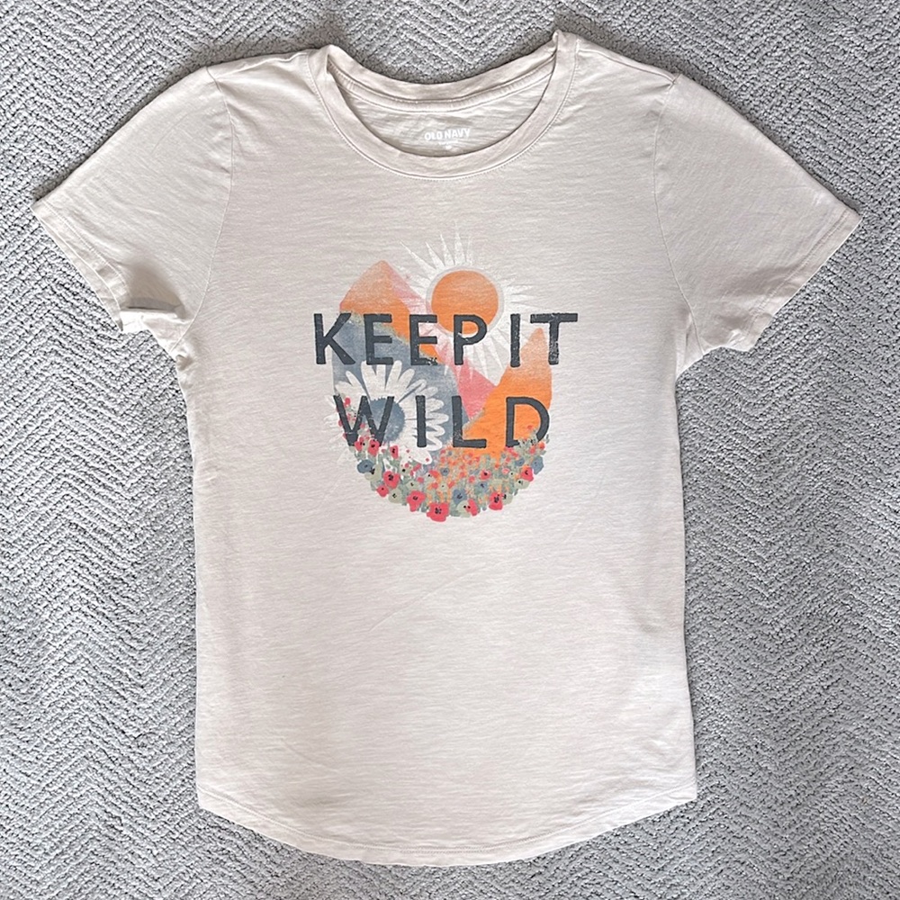 Old Navy Nature Graphic T-Shirt